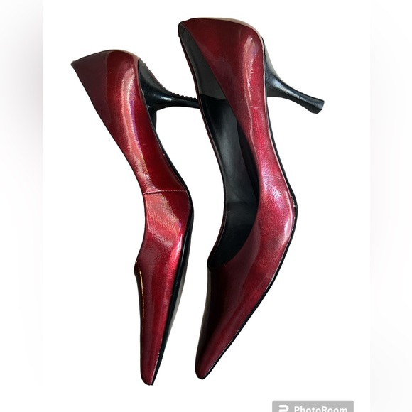 NINE WEST RED VEGAN LEATHER PUMP WITH RED GEMS DOWN BACK KITTEN HEEL NWOB - Picture 10 of 10